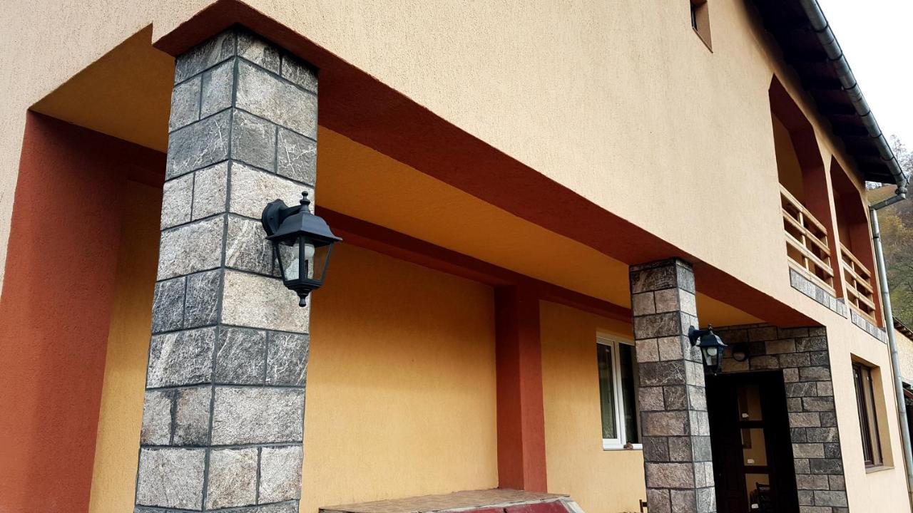 Casa Dorina Villa บราน ภายนอก รูปภาพ